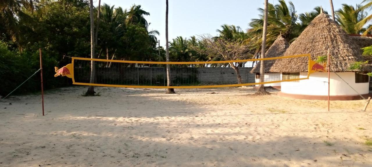 Funky Squids Beach Resort Bagamoyo Exterior foto