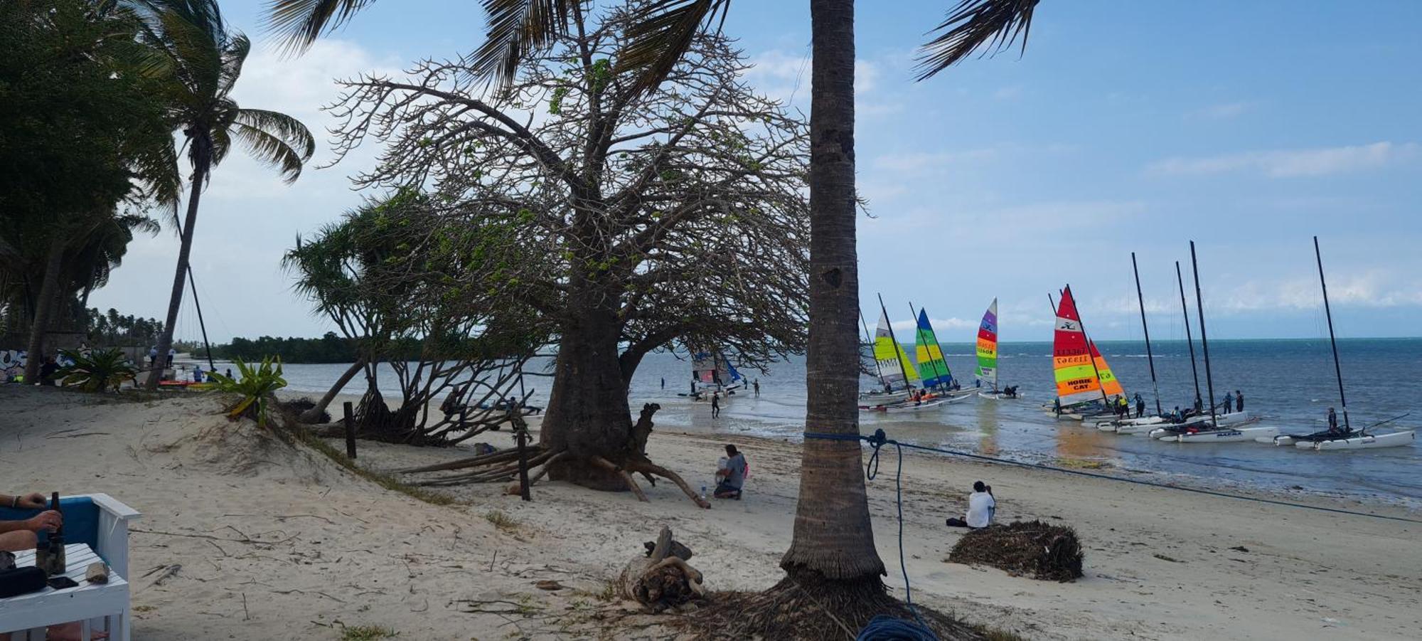 Funky Squids Beach Resort Bagamoyo Exterior foto